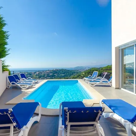 Club Villamar - Mirabelle Villa *